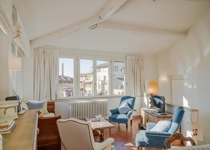 Appartement Lucia Penthouse - Magic Views In A Medici Palace Florence